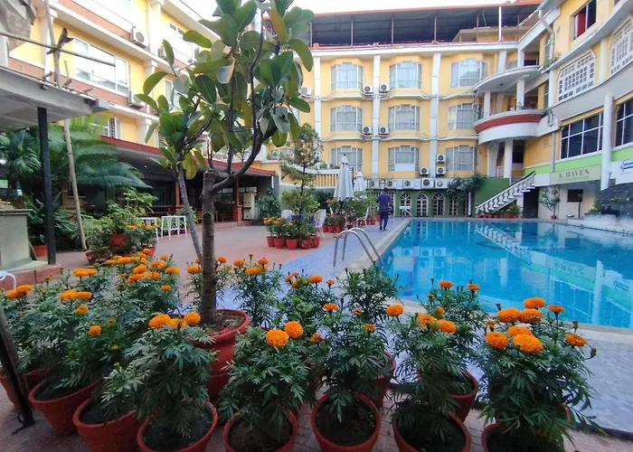 Woodland Hotel 4*