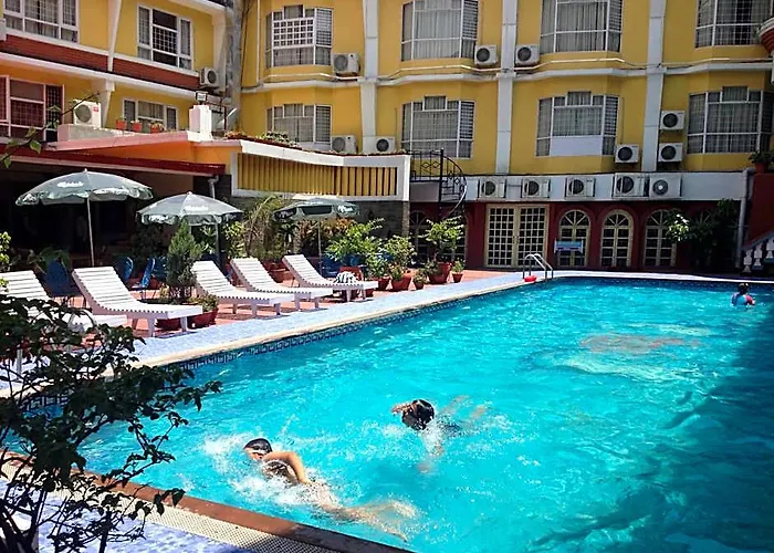 Woodland Hotel 4*